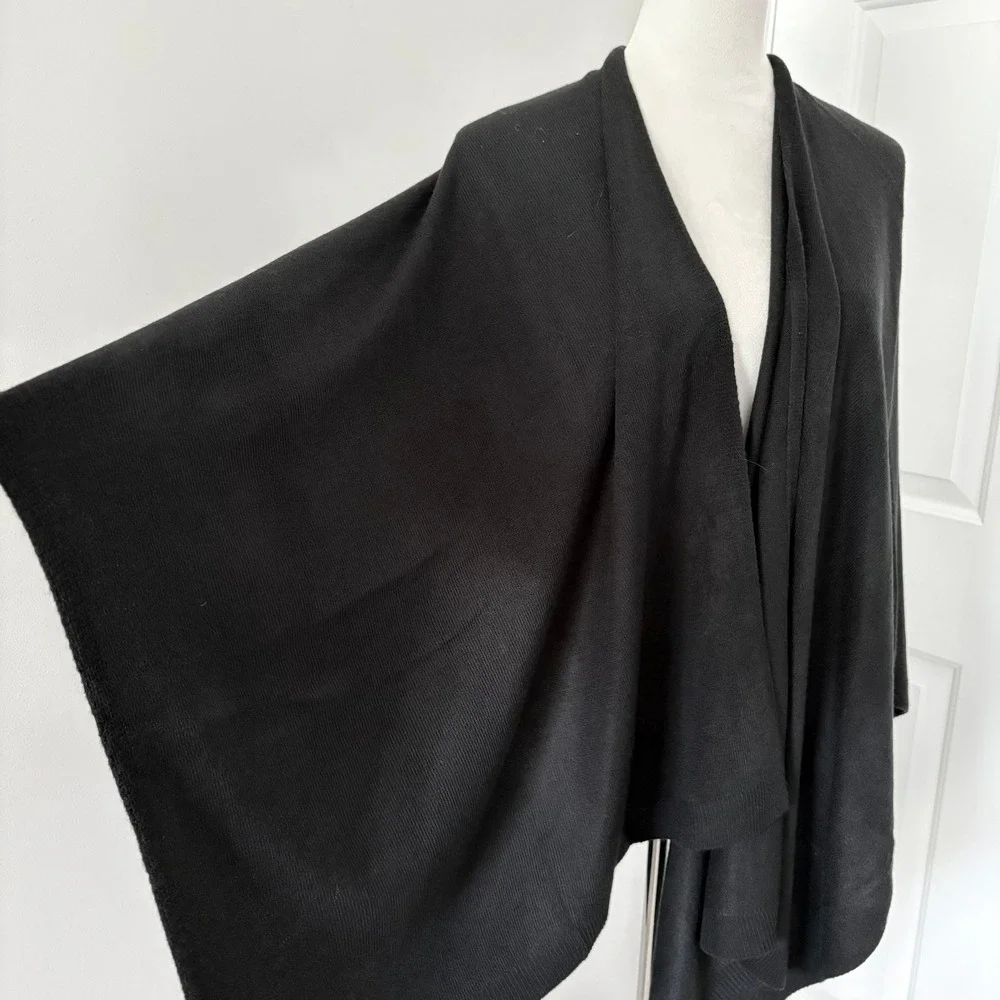 Coco + Carmen Wrap Kiara O/S Black Lightweight Open Front Layering Shawl Poncho